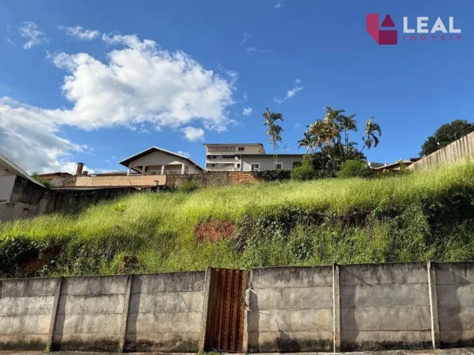 Terreno à venda, 644 m² por R$ 690.000,00 - João Paulo II - Pouso Alegre/MG