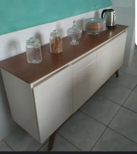 Vendo buffet clássico amadeirado 4 portas