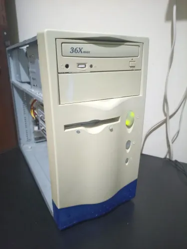 Computador antigo M717 Celeron 300 slot1 ISA