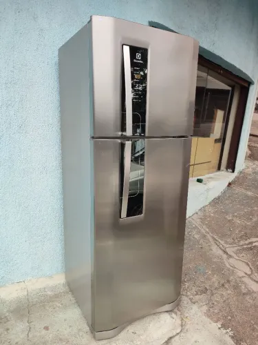 Geladeira Inox Frost Free Electrolux 427 litros