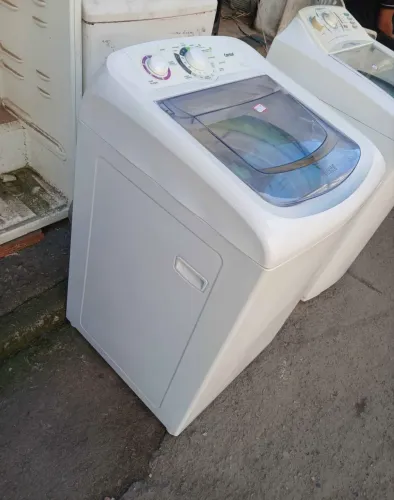 Máquina de lavar semi nova