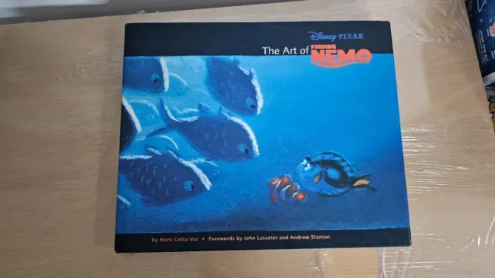livro artbook disney A arte de encontrar Nemo