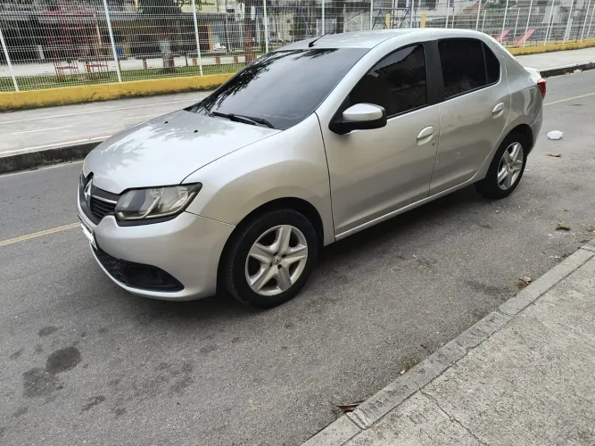 Renault Logan Expression Hi-flex 1.6 8V 4P 2015