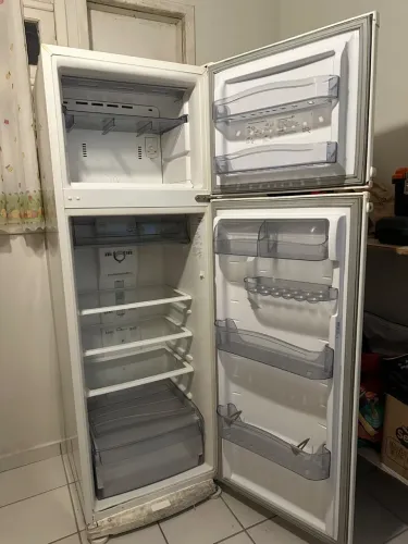 Vendo geladeira