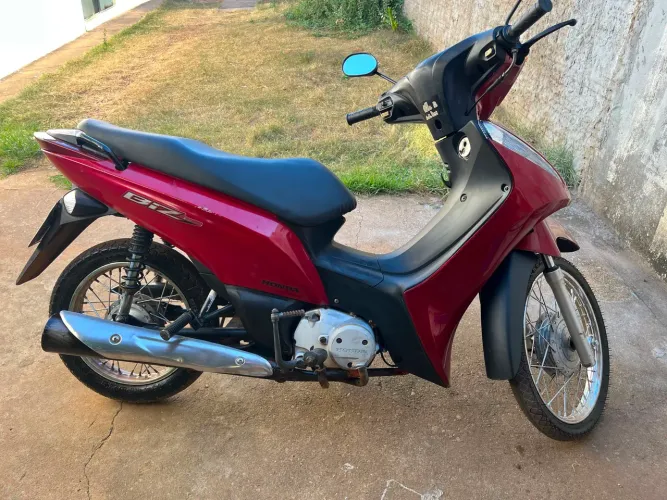Vende-se Biz 125Es... Aceito proposta