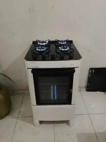 vende-se fogão 4 bocas mesa de vidro 