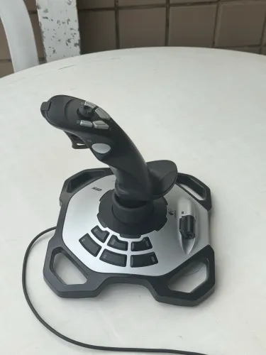 Joystick Logitech Extreme 3D Pro
