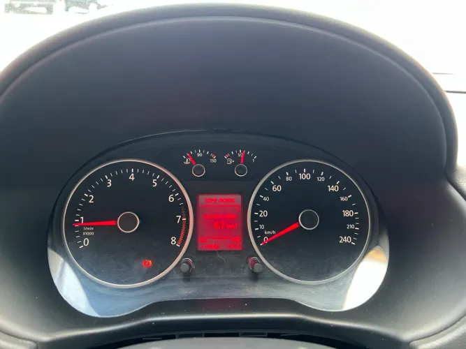 Volkswagen Gol Geração VI Comfortline 1.6 8V Total Flex Mec. 4P 2015