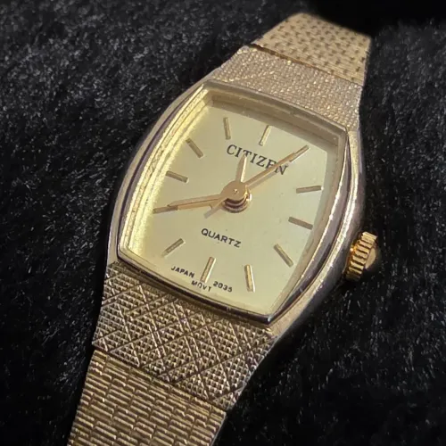 Relógio Citizen Feminino Made in Japan banhado a ouro 18k vintage anos 90 pulseira dourada