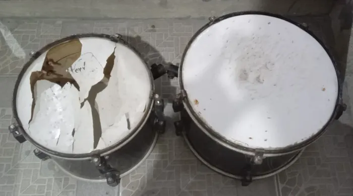 Tambor de bateria, (tom 1 tom 2)