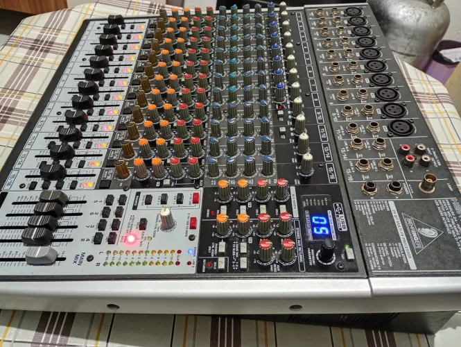 Mesa behringer xenyx x2442 usb