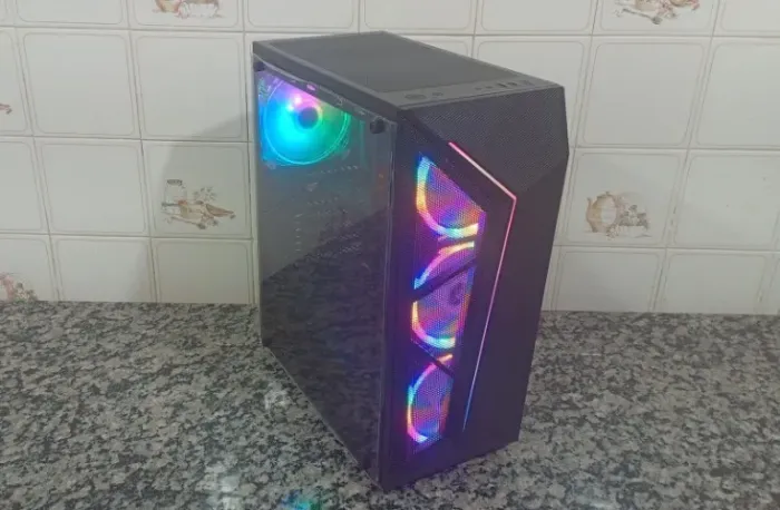 Ryzen 5 - 16GB DDR5 - GT 2GB - M.2 256GB - 500w