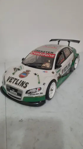 Rc kyosho alpha drift com luz