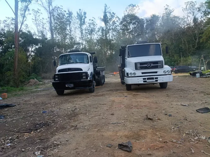 Caminhão MB1516 -1986 / MB1620 - 2005