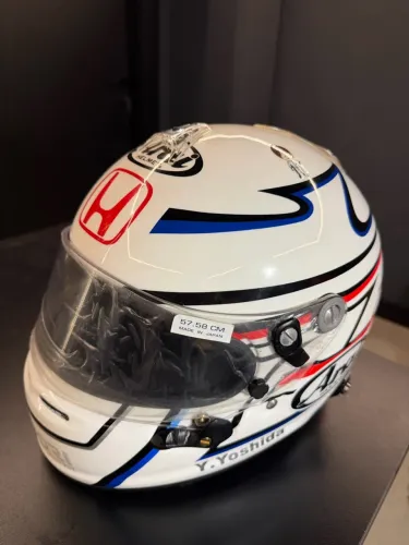Capacete Arai GP-6 Series Japão - Estado de Zero (Trackday / Kart / Uso Geral)