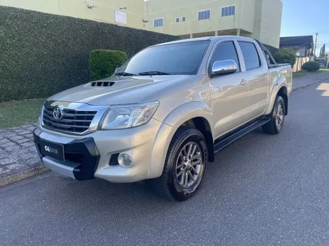 Toyota Hilux CD SRV D4-d 4X4 3.0 TDI Diesel AUT 2013