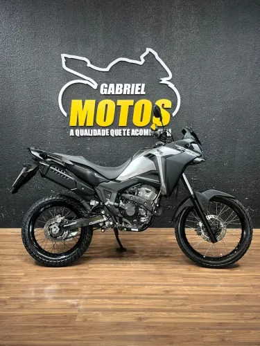 HONDA XRE 300 Sahara - 2024