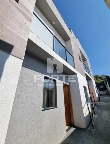Casa em condomínio a venda na Vila Suissa em Mogi das Cruzes