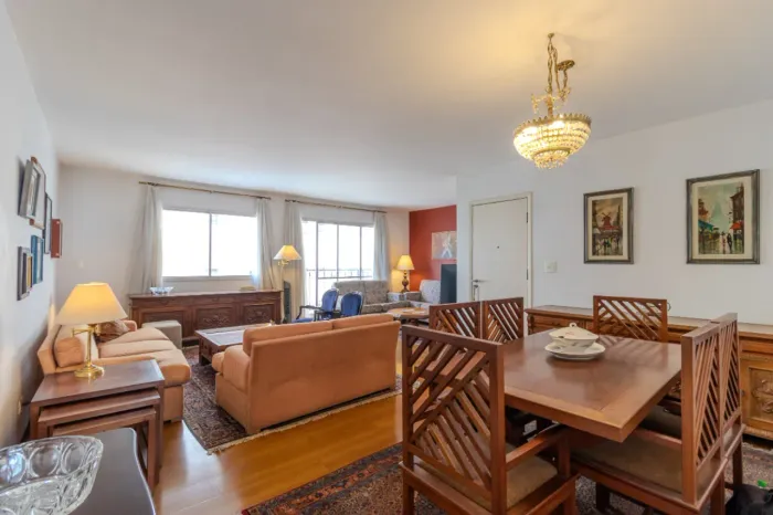 Apartamento para venda em Moema com 4 quartos, sendo 2 suítes , 161m²