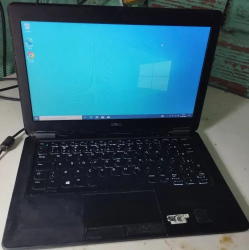 Ultrabook Dell i5 geração para estudos trabalhos e jogos funcionando não aceito ofertas