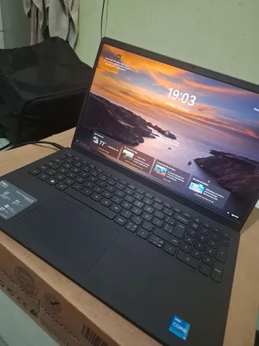 Notebook Dell Core I3 8GB RAM 256 SSD