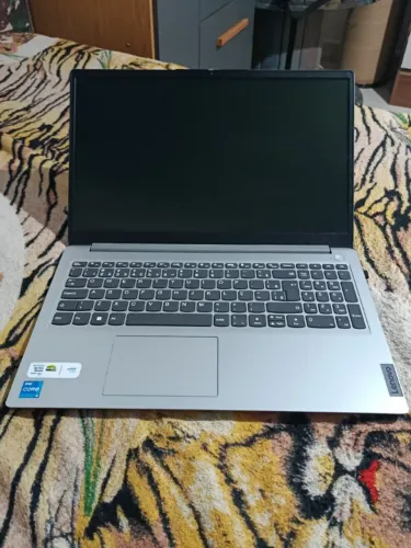 Notebook Lenovo IdeaPad 1 i5 12ª Geração | 8GB | SSD 512GB