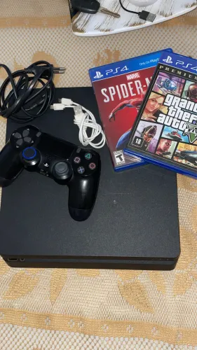 Ps4 slim duas manetes 2 jogos 