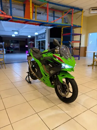 KAWASAKI NINJA 500 SE + 4.000 km
