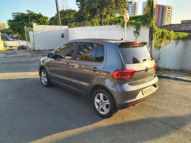Volkswagen Fox Comfortline 1.6 Flex 8V 5P 2016