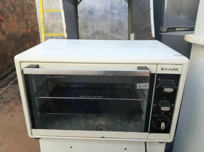 Forno elétrico marca sugar funcionando tudo 220.vlts
