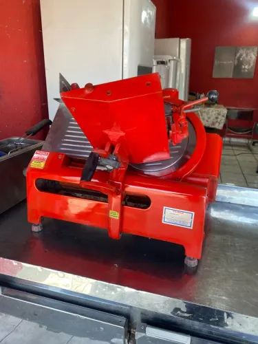 Cortador de Frios 220V Lâmina 0,33CM Filizola 101S