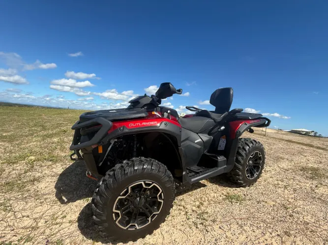 Quadriciclo 850 CC. Cam am outlander