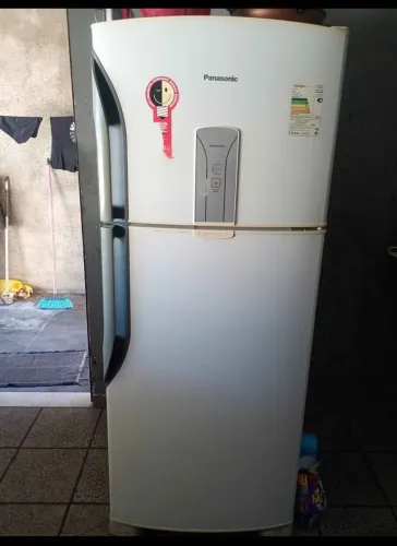 Vendo geladeira Panasonic super nova funcionando perfeitamente