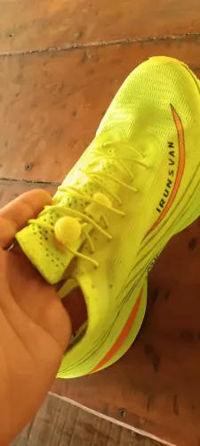 Tênis de corrida de alta performance Heat carbon pro 2.0