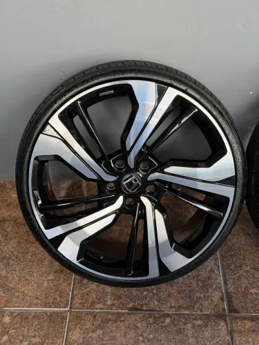 Jogo de Rodas Civic Aro 20 5x114 Volcano Tokyo