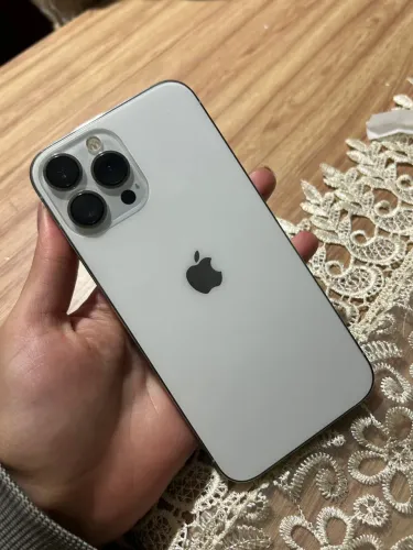 IPhone 13 Pro Max branco 128g