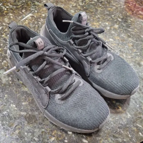 Tenis under armour N37 100 reais