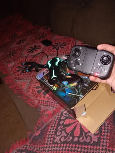 Vendo esse drone tá faltando uma perna é só comprar