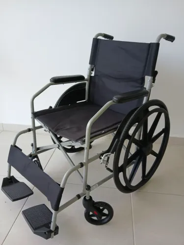 Cadeira de rodas dellamed D100 pop nova a pronta entrega 