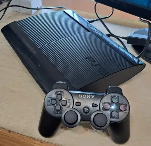 Playstation 3 Super Slim Hd 250Gb com Jogos na Memoria apenas R$800,00 no Pix