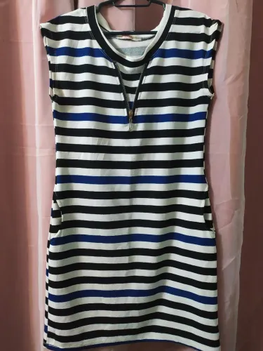 Vestido feminino de verão listrado semi-novo Brechó desapego M 38/40 verão