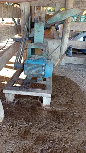 Picadeira Nogueira + Motor WEG 5CV (Bifásica) - Pronta para o Trabalho