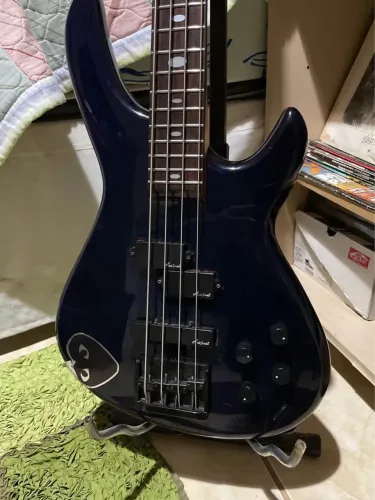 Baixo Aria Pro Avante Series