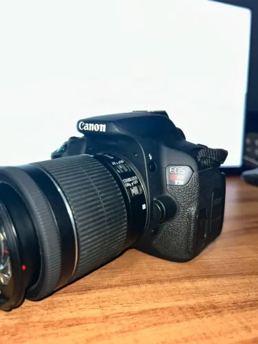 Câmera Canon eos rebels T5i + Lente 18-55 mm - Pouco usada