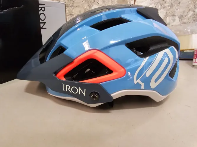 Capacete ciclismo bike modelo Iron Asw novo