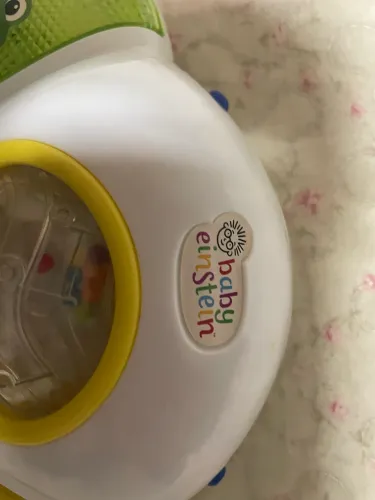Esta é uma estação de atividades Baby Einstein Glow & Discover Light