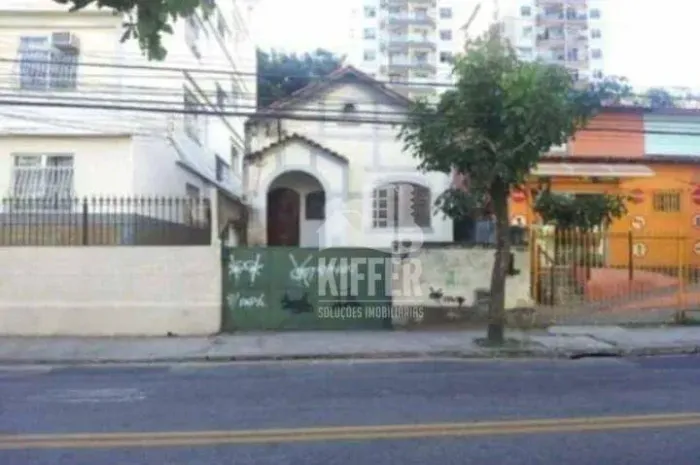 Casa com 3 quartos para alugar, 92 m² por R$ 12.120/mês - Santa Rosa - Niterói/RJ