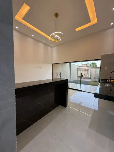 Casa aconchegante com área gourmet disponível para venda.