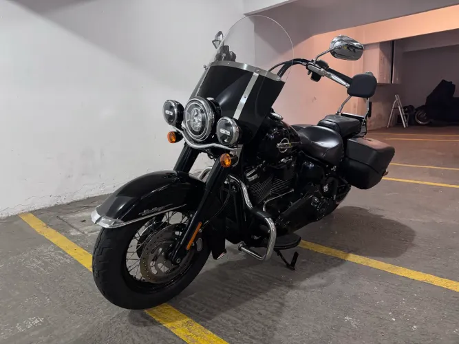 Harley Davidson Heritage M8 114