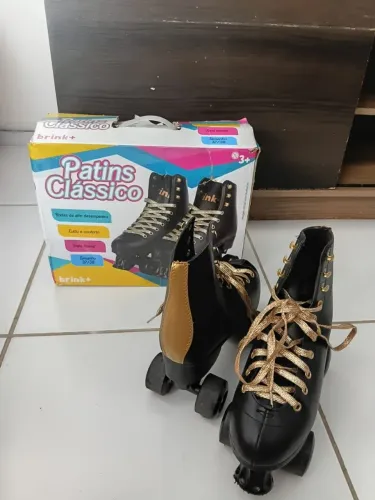 Vendo o patins em perfeito estado .apenas usado uma vez.